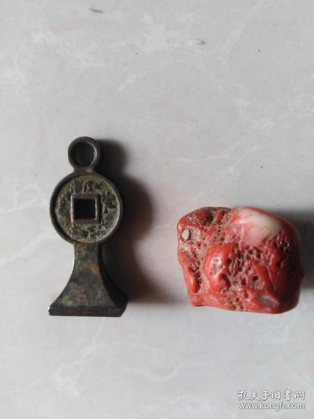 器形漂亮的民国时期铜印章一个带一块红坠子