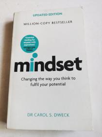 英文原版：Mindset - Updated Edition: Changing The Way You think To Fulfil Your Potential 【扉页有字迹】