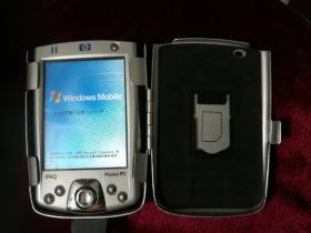 HP IPAQ H2200掌上电脑(2003年产品，需换电池，附USB连线，以及电源充电连接线，连接电源线可开机使用)