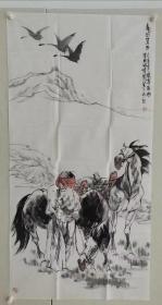 【终身保真字画】刘宝玉    136*68cm2
          内蒙古赤峰市人，毕业于内蒙古师范大学美术系。现为中国美术家协会会员、内蒙古美术家协会第七届委员会委员、赤峰市美术家协会副主席、赤峰市书画院特聘画师、文化部中外文化交流中心国韵文华书画院特聘书画师。现任教于赤峰学院美术系。