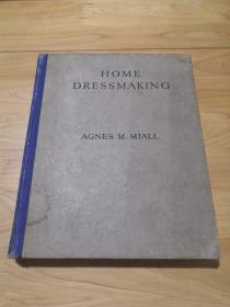 1933年英文原版书：home dressmaking  家庭制作