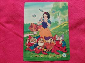 塑料卡片：白雪公主和七个小矮人（后面带乘法口诀，英文字母，汉语拼音，声调符号，国际音标）