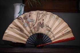犀皮漆扇骨纸折扇
长33cm    宽3.5cm   扇面展开62cm，
430