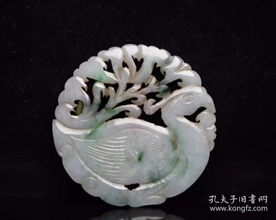 清代 翡翠鹅，规格：5.8×5.8×0.4厘米，重27克
