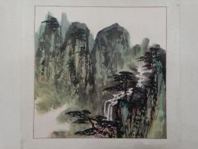 保真书画，常自强青绿山水画《松荫飞瀑》一幅，画功深厚，直逼古今。常自强（1958-2003）字雪邨，号不息，别号吉元村人，满族。中国画艺委会副主任，73年拜梁树为师，79年后又拜白雪石、黄均、郭传璋等大师为师。95年在韩国汉城办展出版了《百扇画集》。96年在韩国釜山办展并出版《常自强画集》。