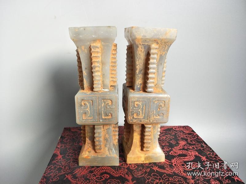 乡下收的战汉古玉老玉瓶一对