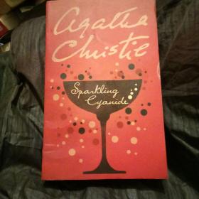 Sparkling Cyanide (Agatha Christie Signature Edition)