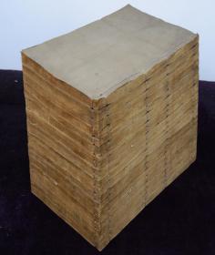 极稀见全套】清代精刻诗集《有正味斋全集》原装20册大全套，诗集十六卷,诗续集八卷,诗外集五卷,词集八卷,词续集二卷,词外集二卷。骈体文二十四卷,骈体文续集八卷。共73卷全套。清翰林院士、文学家吴锡麒撰，是书刊刻精整，点划精绝，墨色黝黑,力透纸背，纸色自然老旧，古香古色，市场多见单本另种，此书保存如此完整，当极其珍贵！