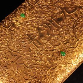 珍藏收老清代宫廷御用纯铜纯手工制作鎏真金镶九州清宴钱币一套
重:6100克       长21厘米     宽:11厘米
钱币直径4.5厘米