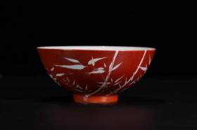清    矾红留白竹纹碗