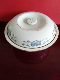 中国醴陵款大汤碗盖碗一个【口径24.5厘米，高13厘米】