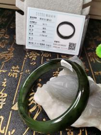 【精品】正宗新疆乌兰海和田玉碧玉猕猴桃手镯内径59.8mm带中维碧玉证书条宽13.8*8.3mm完美品。手感如膏如脂脱手欲出！