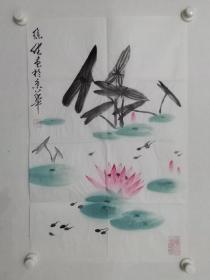 保真书画，徐健《荷香图》一幅，尺寸68×44cm，徐健，字汉宾，55年生，中国写意花鸟画家、北京王雪涛纪念馆馆长、扬州大学兼职教授、上海大学美术学院客座教授等，在收藏鉴定由其字画方面，受到王雪涛、董寿平、启功、谢稚柳先生的教导和熏陶，收藏名人字画数千幅，仅收藏恩师的画作就达数百幅之多。