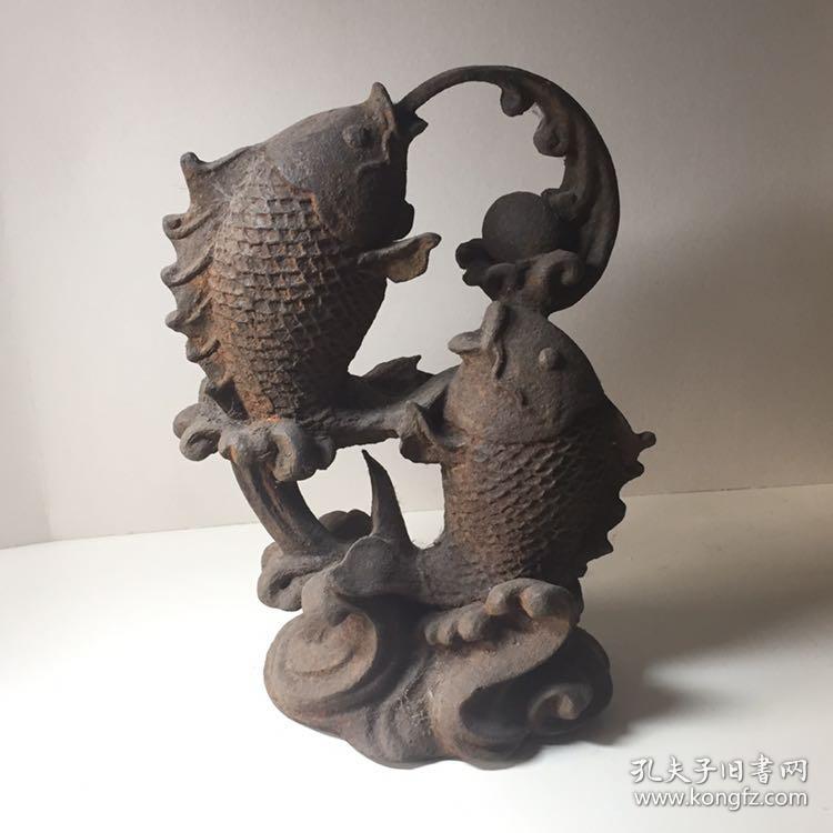 四五十年代 铁制 双鱼吐珠（24cm*15cm*8cm）一尊 自然生锈 做工精细 惟妙惟肖