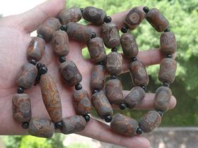 天珠项链--下乡搞到的品相好--包浆自然--尺寸：每个珠子约2.1x1.5cm重：238.5g喜欢的可联系