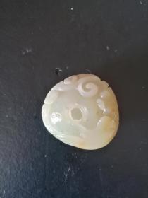 籽料镂空莲子吊坠