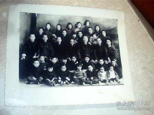 70-80年代老照片 家庭大合照 18*14.5CM（7号文件夹）