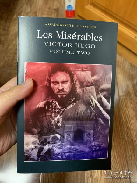 Les Miserables Volume Two：Vol. 2