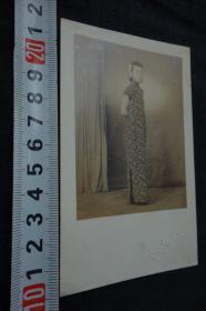 民国旗袍美女老照片收藏 民国时期 穿旗袍的女子 小 一张