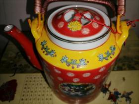 景德镇黎明瓷厂粉彩百年好合茶壶