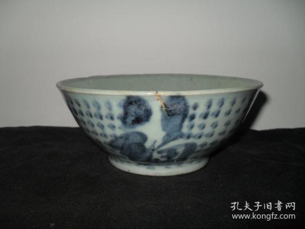 明代“福禄寿喜”纹，青花大碗（釉光好，品相很好，有一处老窑裂，口径158MM）