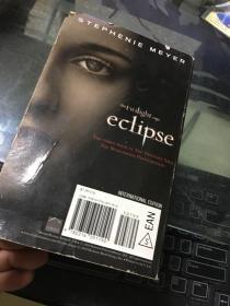 The Twilight Saga: Eclipse (Media Tie-In)  暮光之城3：月食