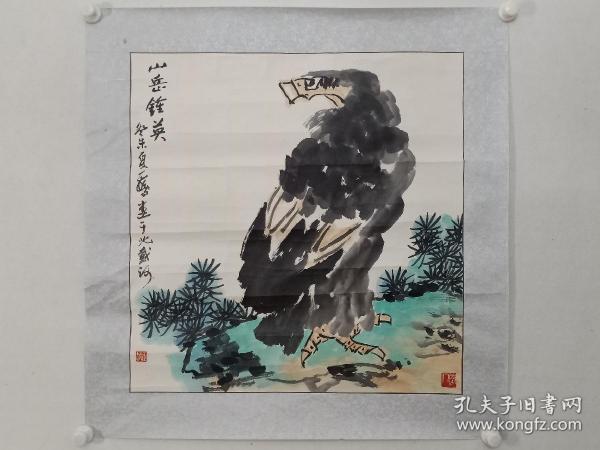 保真书画。著名画家，中央工艺美院，清华美院教授，蒋正鸿 2003年《松鹰图》一幅，原装裱镜心，尺寸65×66cm。蒋正鸿（1936.3——）， 浙江舟山人。擅长中国画、版画、工艺美术。 60年毕业于中央美术学院。 师从李桦、李可染、叶浅予、李苦禅、古元、黄永玉、张仃先生，学习国画、版画。60年至今一直从事高等美术教育工作，从中央民族大学美术系到中央工艺美术学院、清华大学美术学院，历时40年。