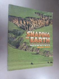 英文书 SHAPING THE EARTH EROSION 16开 共64页