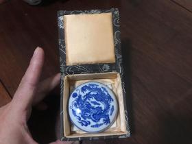 H-0309老印泥 八十年代上海西泠印社硃砂【美丽朱砂印泥】30克 一两装 /青花龙纹粉印盒原锦盒/坝足底款乾隆年制/已使用中古品