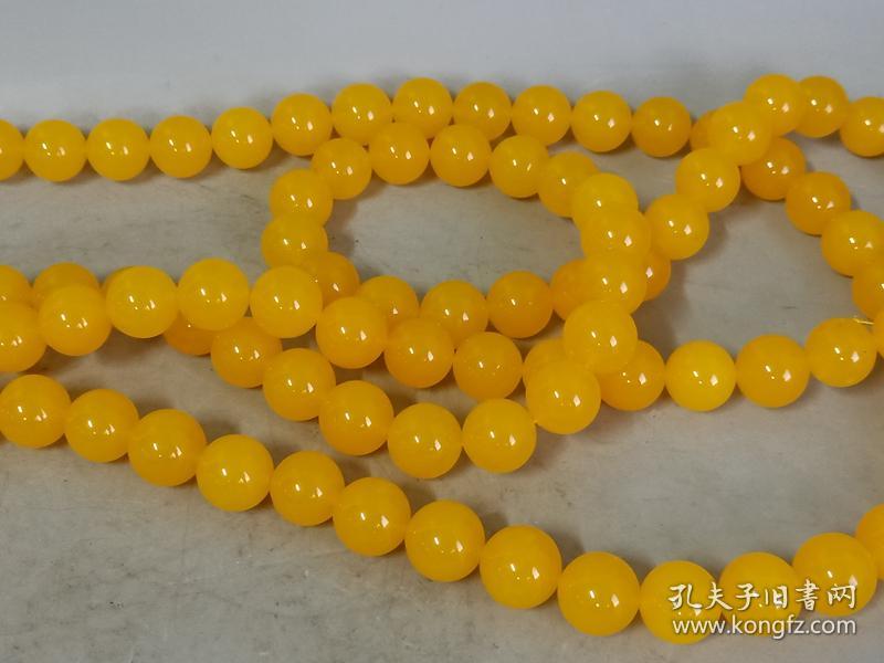 乡下收的清代一串冰种黄翡翠佛珠