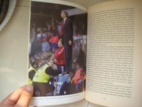 The Glorious Game:Arsene Wenger,Arsenal and the Quest for Success 《英足教头－温格传奇：永水言败》 英文原版  精装16开插图本