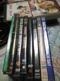 8部电影DVD名如图所示