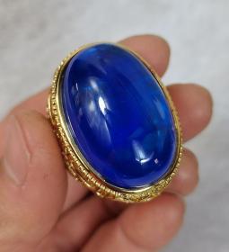 漆器木藏宝盒珍藏鎏金蓝宝石戒指一盒。器形完美大气，佩戴高贵，收藏珍品whx邮费自理