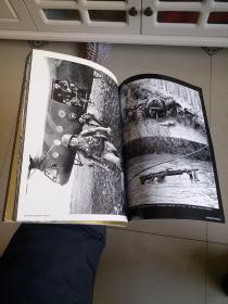 越南战场写真1961-1975【上下】无海报 2本合售