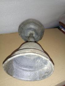 《锡制 腊烛台》农村拆迁收来！品相如图，自鉴自定！高22厘米，长22厘米，宽10厘米，重520克！超低价出售！