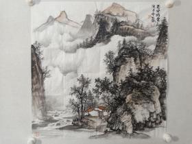 保真书画，著名画家北海《惠谷祥云》四平尺斗方山水画一幅，北海，原名宋玉增，懐云堂。北京人。曾就读于中央工艺美术学院，现为中国美术家协会会员，文化部中国国际书画艺术研究会常务理事，中国美术研究会研究员，齐白石艺术研究会理事，太行中国画协会理事，世界收藏联合会书画艺术顾问，中国水墨画研院副院长，中国祥云画院院长。