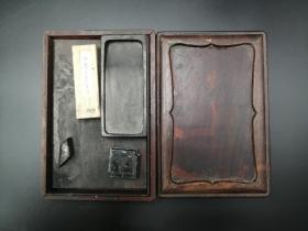 日本回流旧藏老砚台--日本名砚，雨畑砚，红木砚盒，金属水滴，墨一块