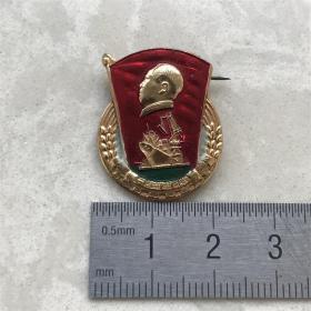 红色纪念收藏**时期毛主席像章胸针徽章老物件工总司海港指挥部