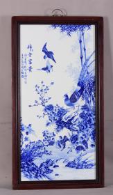 清中期红木镶精品细工青花花鸟《锦堂富贵》中堂竖挂屏