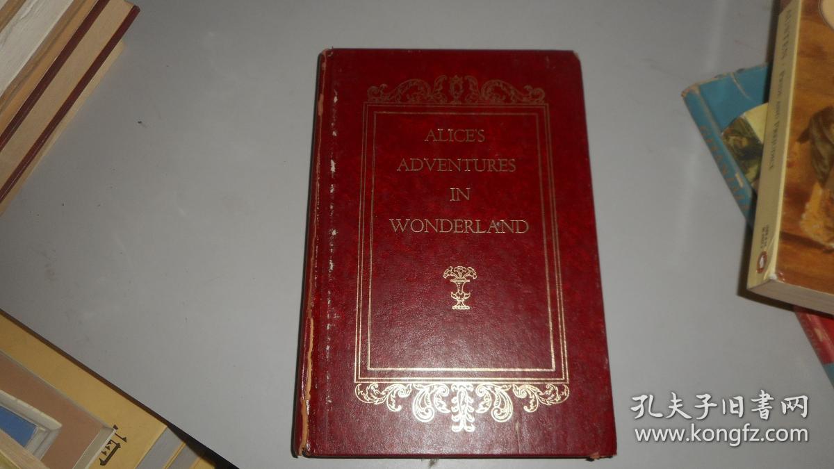 ALICES ADVENTURES IN WONDERLAND 精装