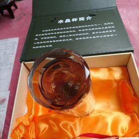 水晶养生杯，品相如图所示。