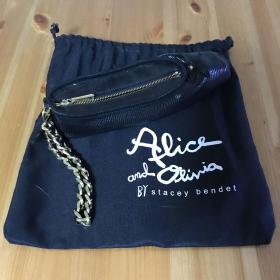 Alice and Olivia 芭蕾舞鞋造型手拿包