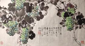 保真销售【邓义伦】1917年出生，著名老画家，中国书法研究院艺术委员，四川省书法家协会会员，四川省美协会员，四川省省直机关老年书画协会会员葵酉1993年花鸟画软件（彩墨葡萄）一幅，画心尺寸：100*55厘米，约（5平尺）