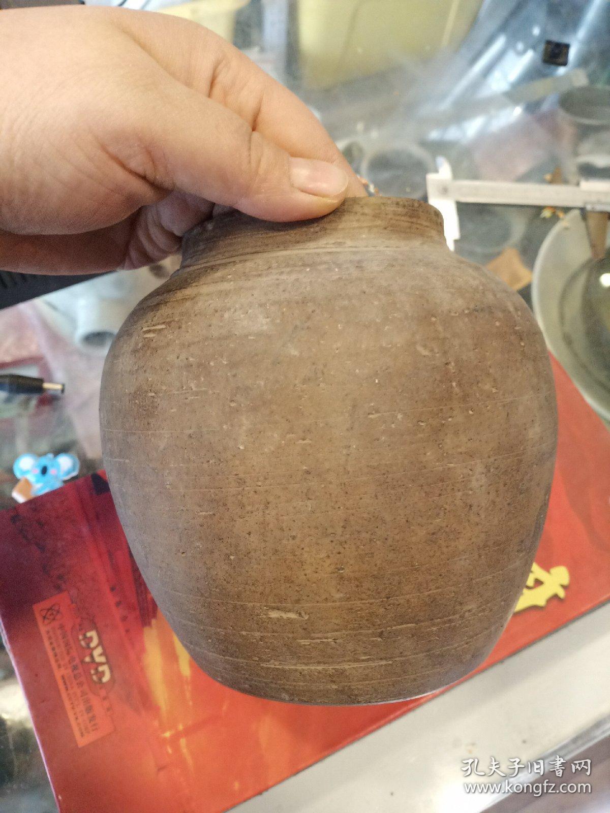 老物件，里头带釉，外头无釉，有点意思，包真包老。
