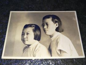 满洲国时期照片：国民高级女子中学学生照