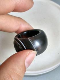 清代传世少见的老天珠戒指  . .