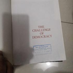 THE CHALLENGE  OF  DEMOCRACY GOVERNMENT  IN  AMERICA 精装