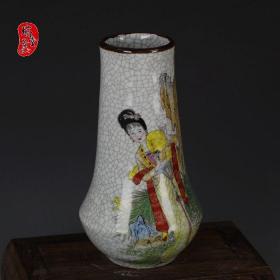 R119乾隆年制粉彩御苑雅趣图 花瓶