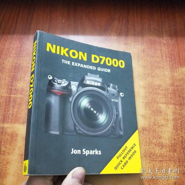 NIKON D7000