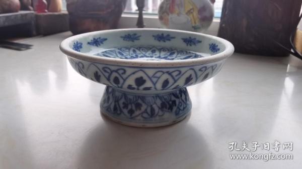 清早期青花高足盘，（底足略微老磕，余品佳）直径约13cm 高约6cm